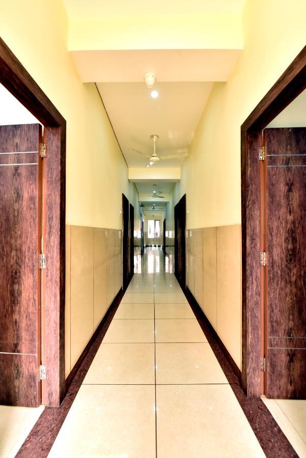Royal Inn Jammu Exterior photo